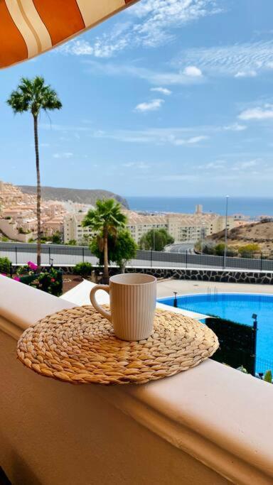 Golden Ocean View & Pool