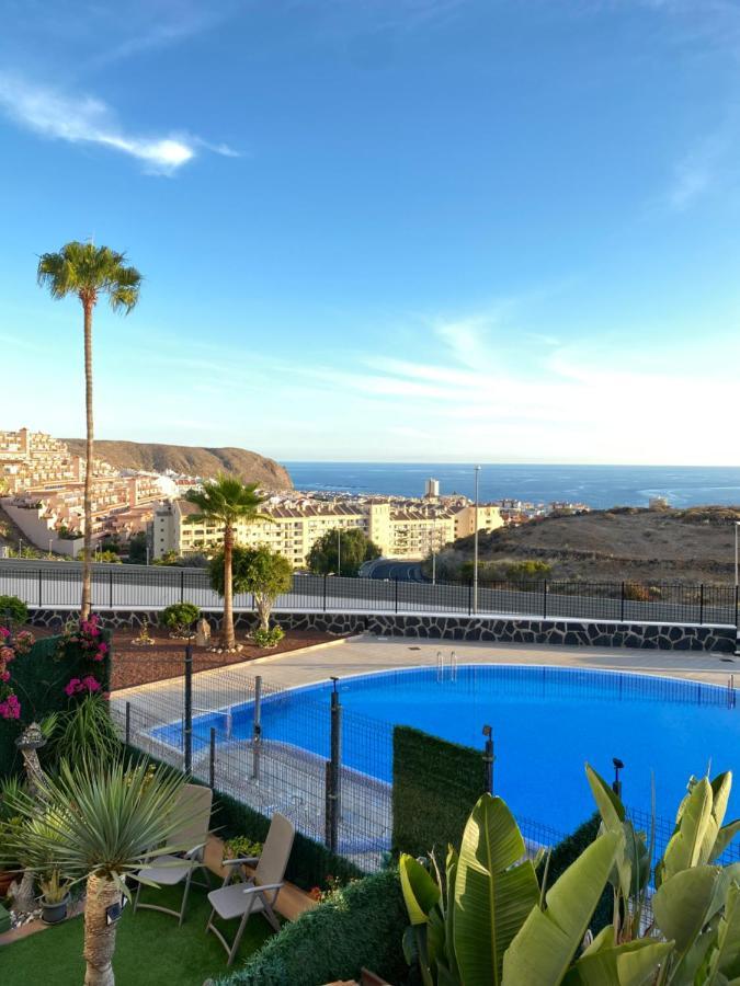 Golden Ocean View & Pool Apartamento *